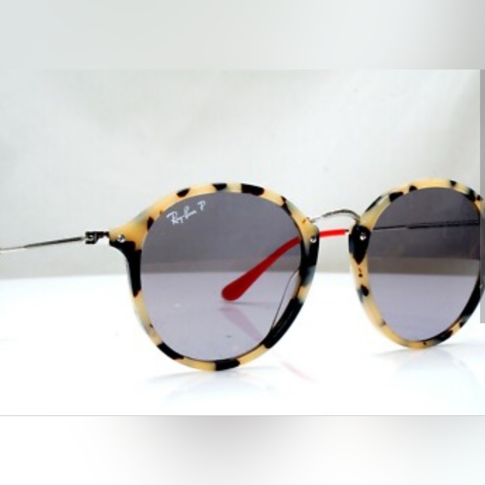 Ray-Ban Polarized Round Fleck Sunglasses RB2447 124/P2 49021